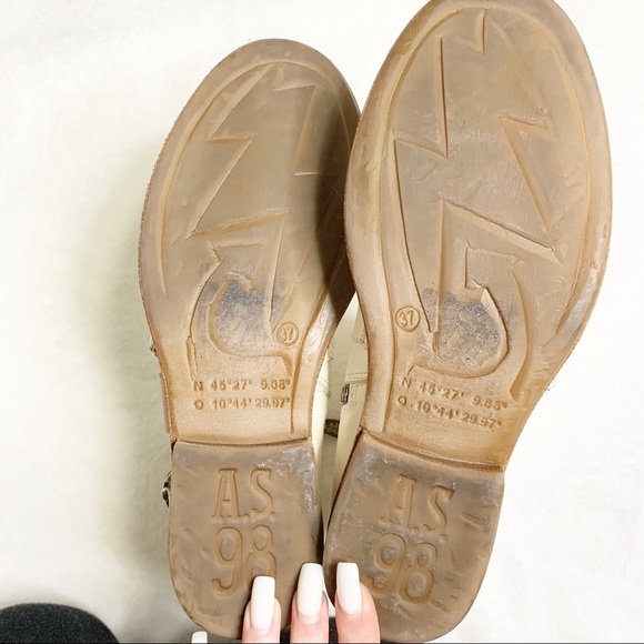 A.S. 98 Leather Studded Booties in Cream Size 7 - Picture 7 of 7